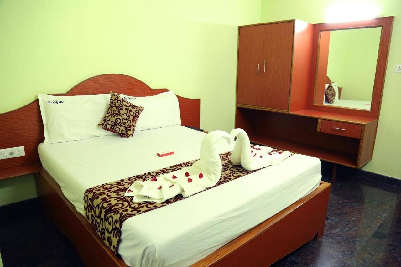 Hotel Vijay Pollāchi Εξωτερικό φωτογραφία