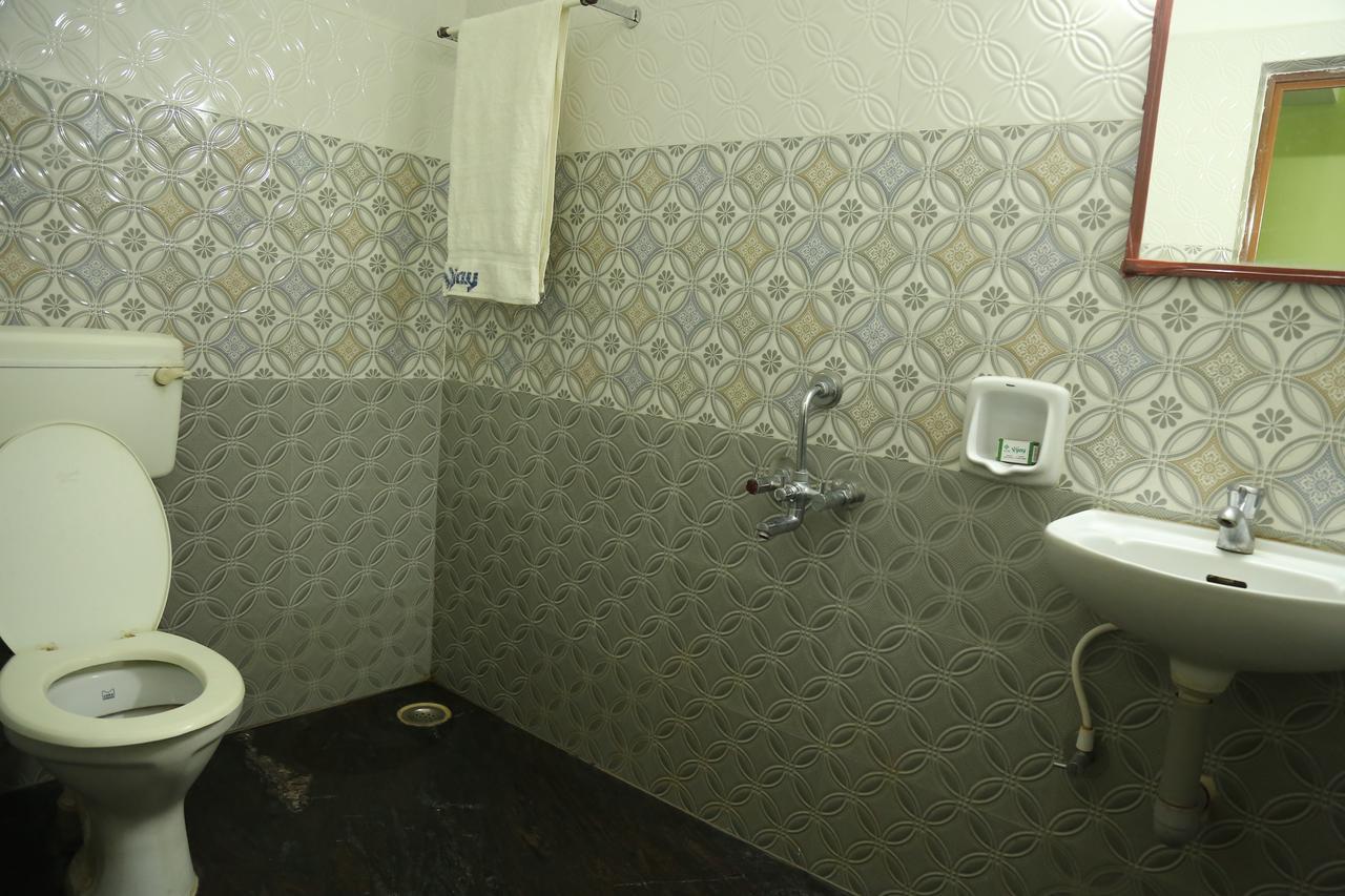 Hotel Vijay Pollāchi Εξωτερικό φωτογραφία