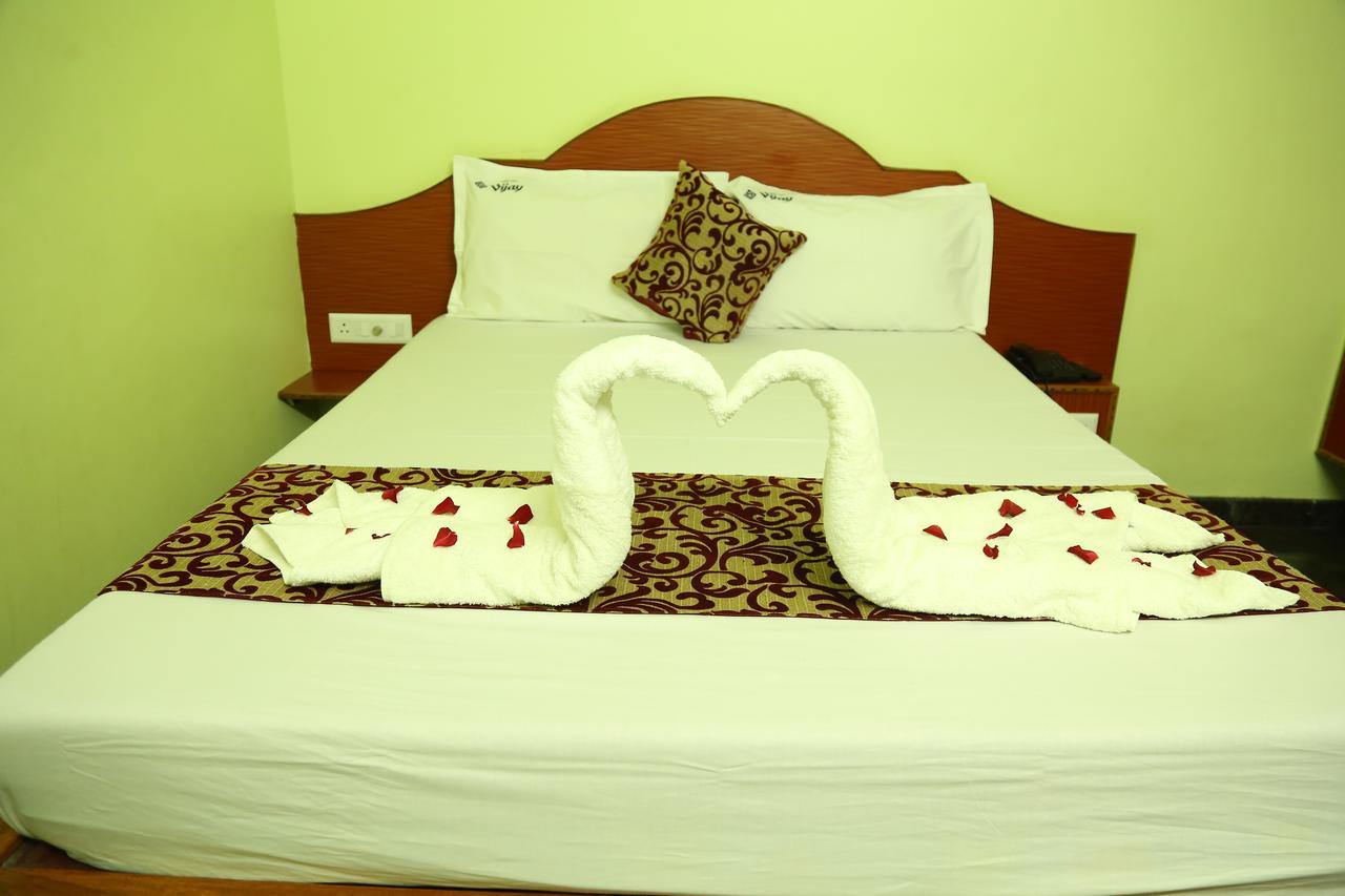 Hotel Vijay Pollāchi Εξωτερικό φωτογραφία